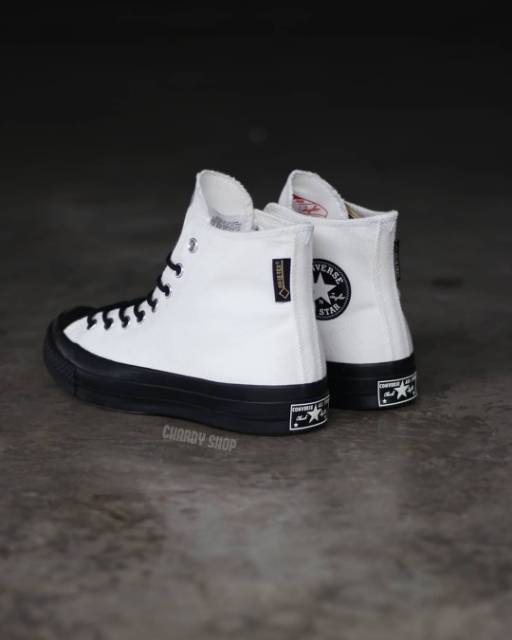 white gore tex converse