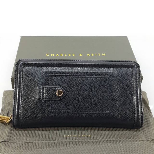 Charles and Keith dompet / wallet black original