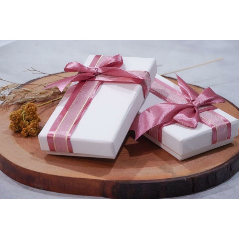 

KOTAK KADO HARD BOX MURAH LUCU ( kotak gift )