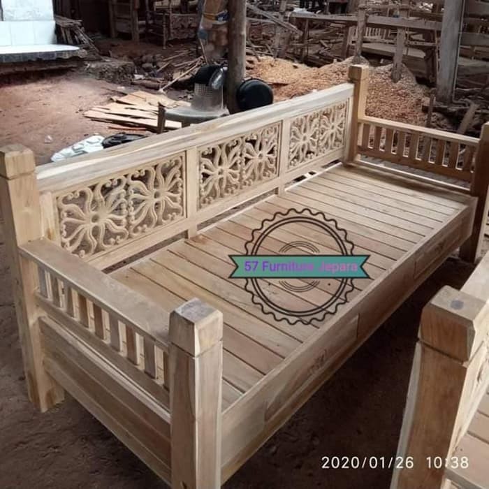 Daybed ukir Jepara - Bangku unik/ bale bale risban kayu jati mentahan