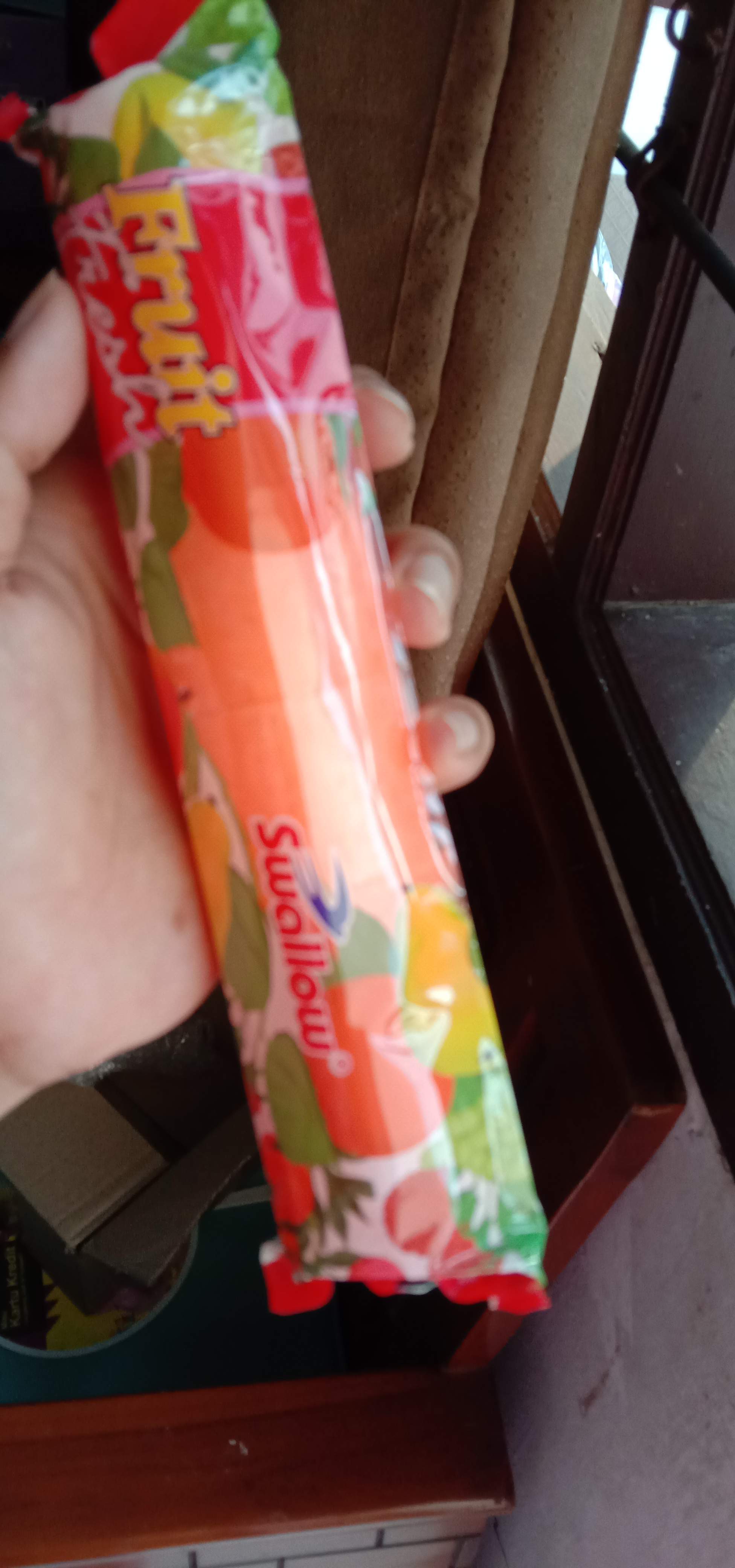 Swallow Fruit Fresh - Kamper Kamar Mandi Wangi Beraroma Segar