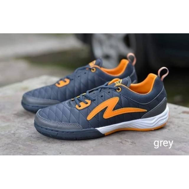 Sepatu futsal specs metasala nativ