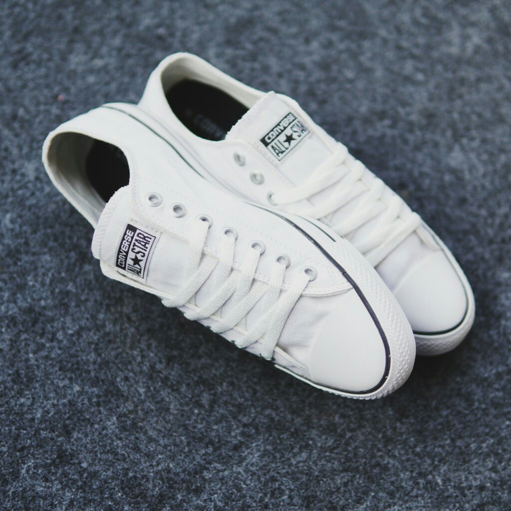 Sepatu Sneakers Converse Pendek Putih Sneakers Wanita/Pria Sekolah