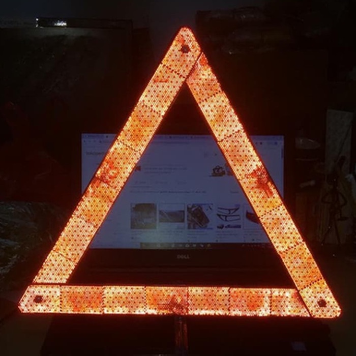 SEGITIGA PENGAMAN DARURAT REFLEKTOR PENGAMAN SEGITIGA MOBIL + CASE