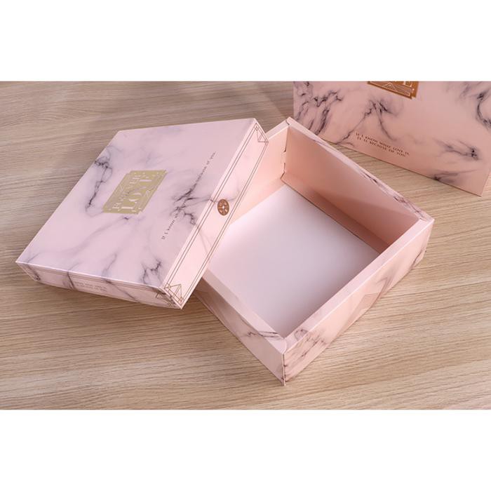 

PROMO - Box Hampers / Kotak Kado Elegan / Hard Box Tebal Bingkisan Hadiah Sale