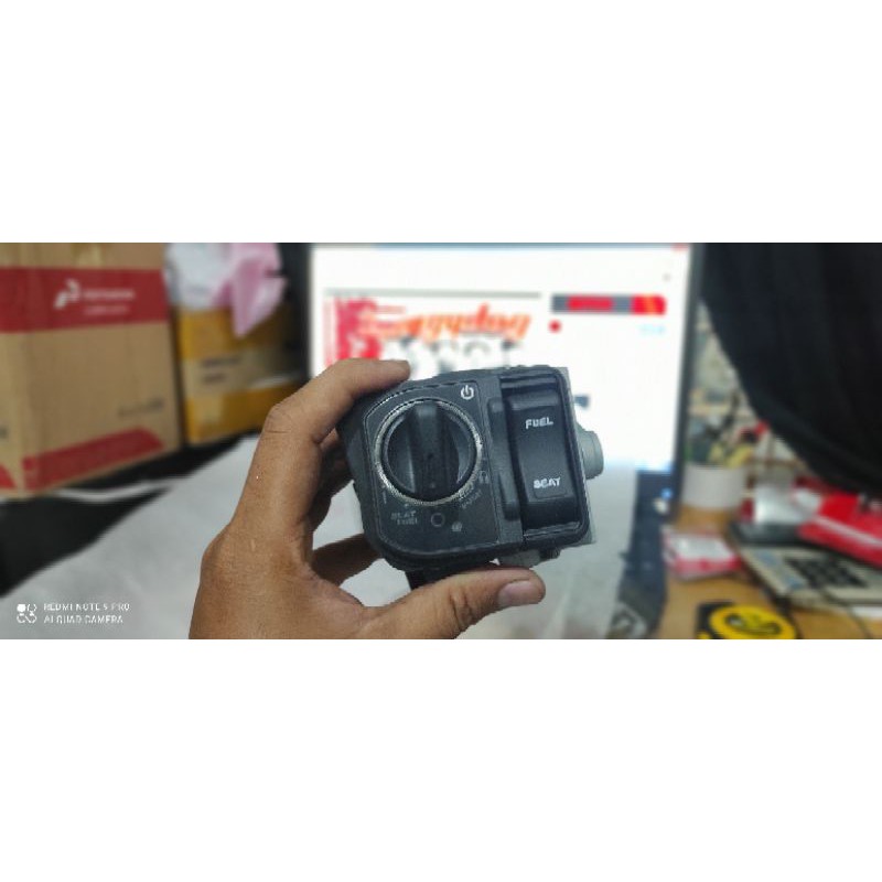 KNOP KEYLLES SWITCH ASSY HANDLE LOCK PCX 160 35100-K1Z-U11
