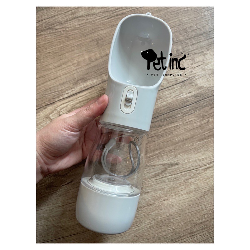 2 in 1 travel bottle with food dispenser