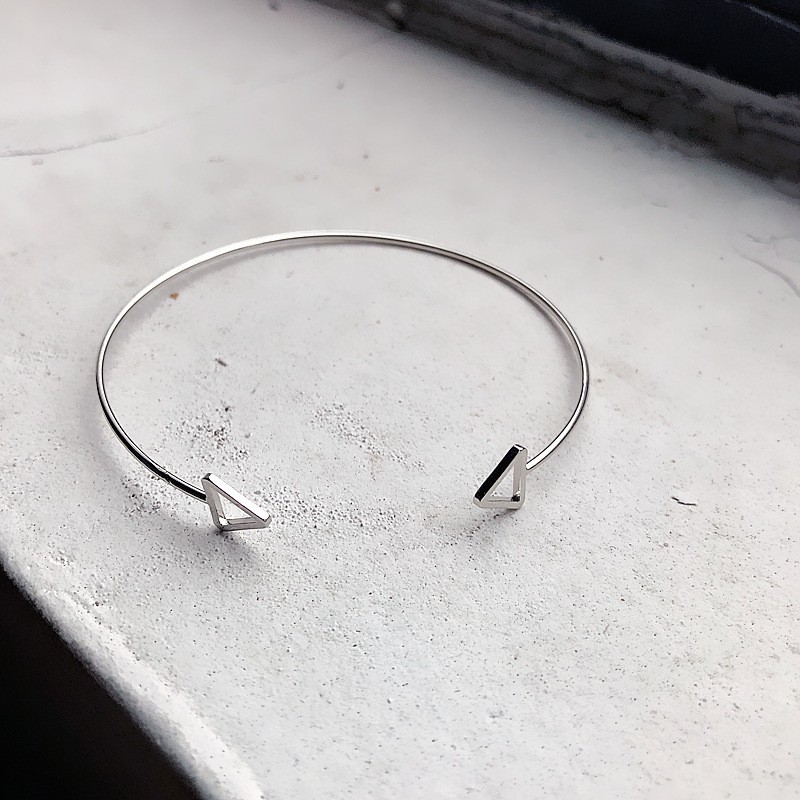 Bracelet female Korean style simple student small fresh retro fashion female jewelry