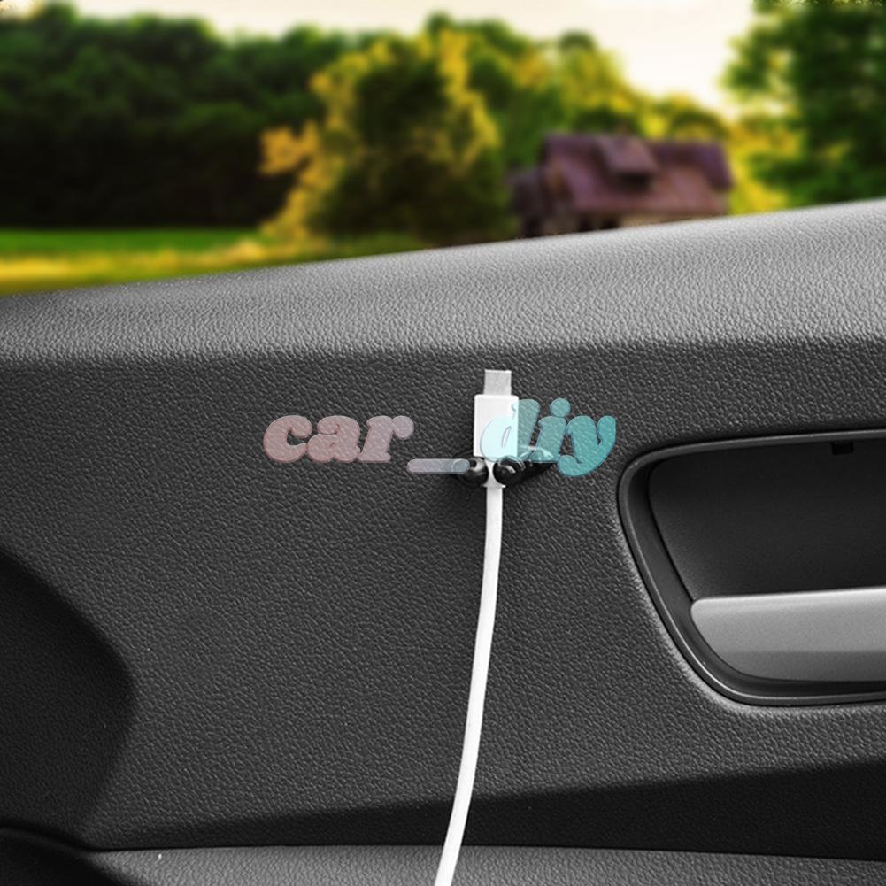 1 / 8 Pcs Klip Holder Kabel USB Headphone Multifungsi Warna Hitam Untuk Mobil
