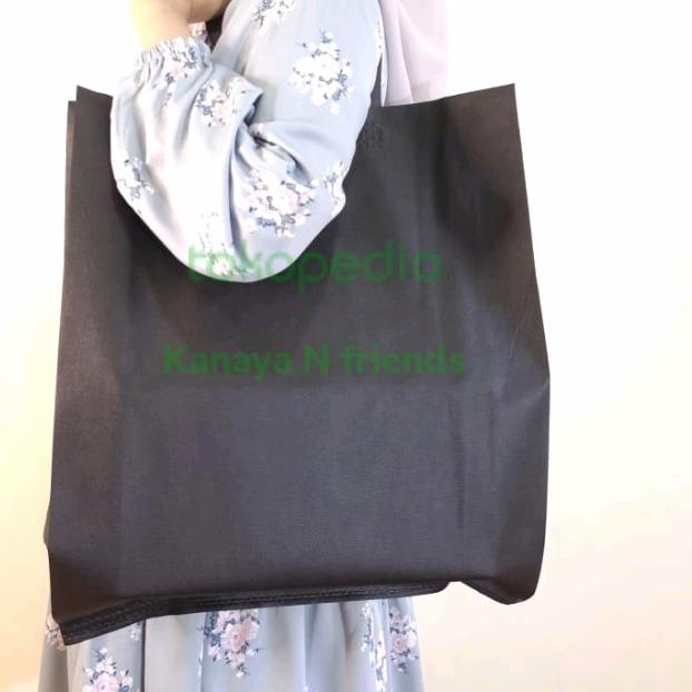 

Tas Spunbond 38x45 + Tas Ramah Lingkungan + Harga Perlusin