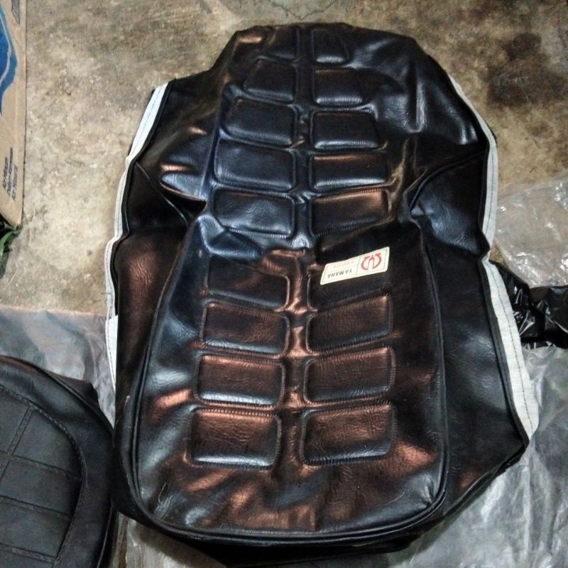 Kulit Jok Sadel Yamaha V80 SS Sarung Cover Super S Deluxe Robot Exellent Full Pres Tanpa jahit