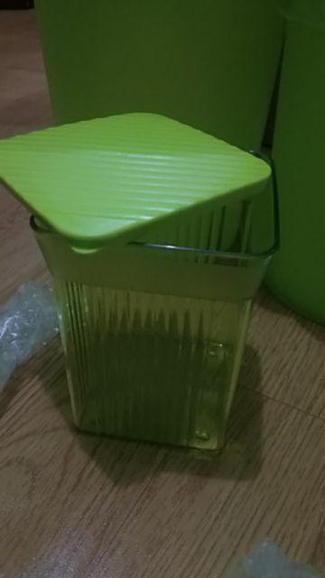 Family Mate Square & Family Mate Small Malaysia / Indonesia (1 Pcs) Toples Tupwr