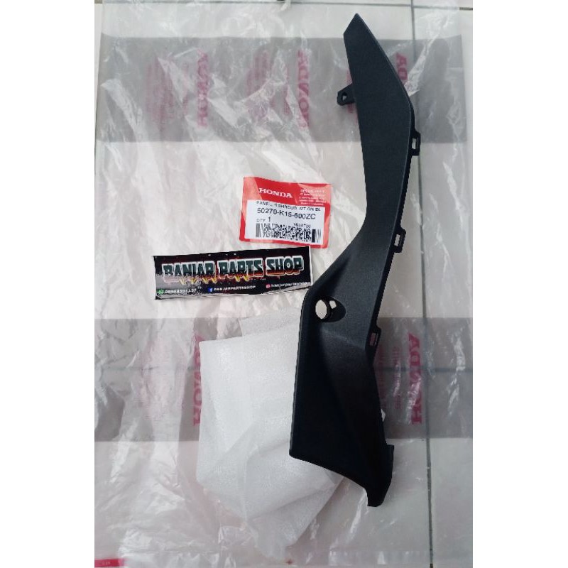 PANEL R SHROUD SAMBUNGAN SAYAP TANGKI KANAN CB150R NEW V3 50270K15600ZC HITAM DOFF
