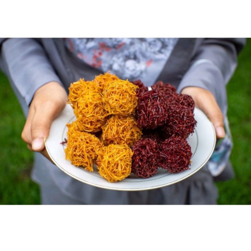 

Grubi/Kremes (Cemilan Manis Tradisional)