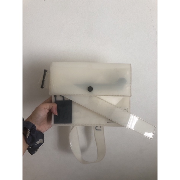 preloved scipaprock sling bag white