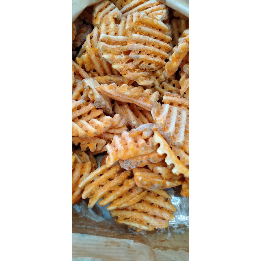 

KENTANG GORENG WAFFLE / WAFFLE FRENCH FRIES BATTER COATED / WAFFLE POTATOES 1 KG