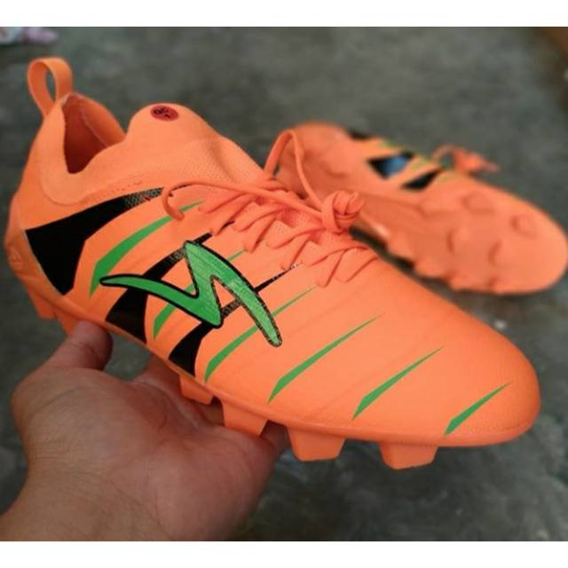 Specs Accelerator Velocity FG Orange