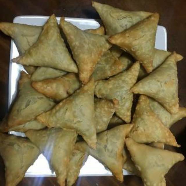 

Sambosa isi Daging cabe ijo (isi 10)