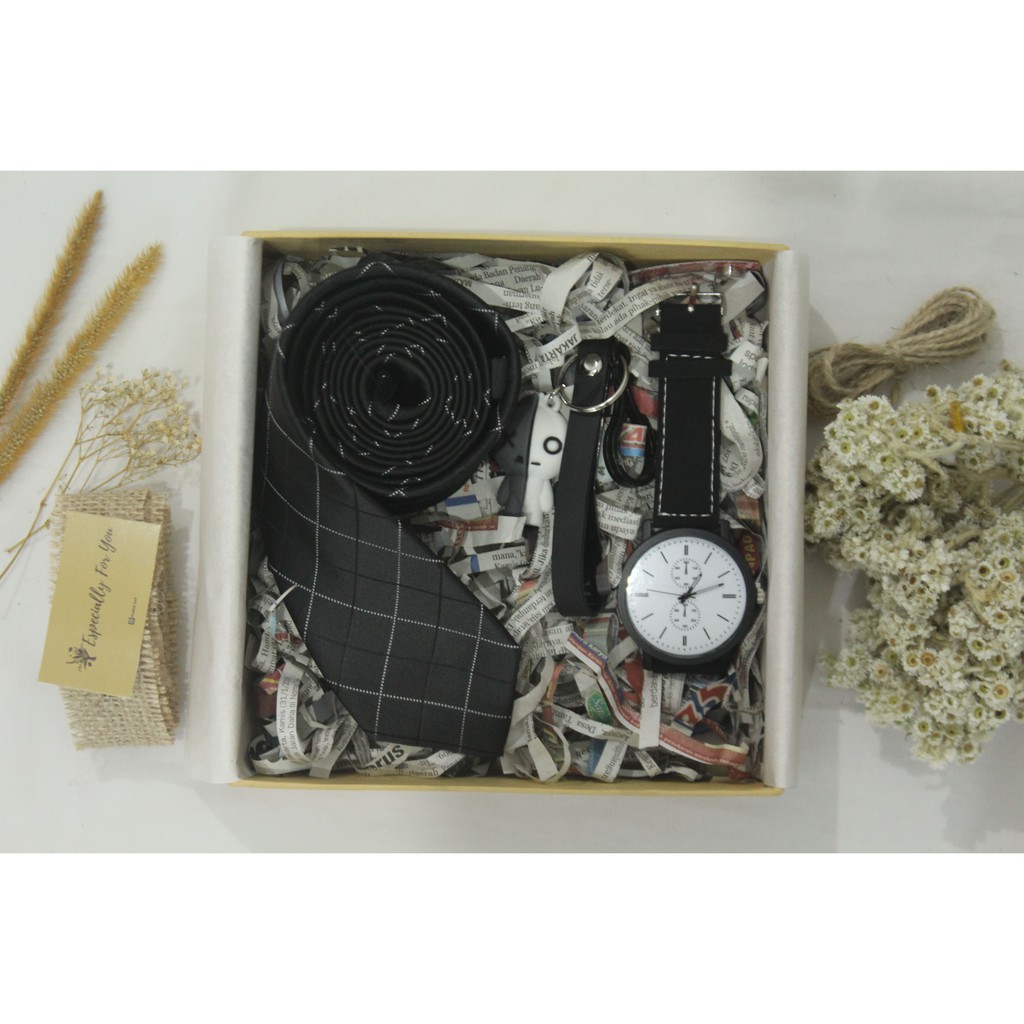 

PAKET GIFT BOX COWOK VINTAGE