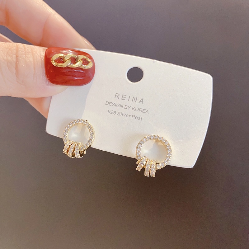 Anting Tusuk Bentuk Pita Bahan 925 Silver Aksen Berlian Untuk Perempuan