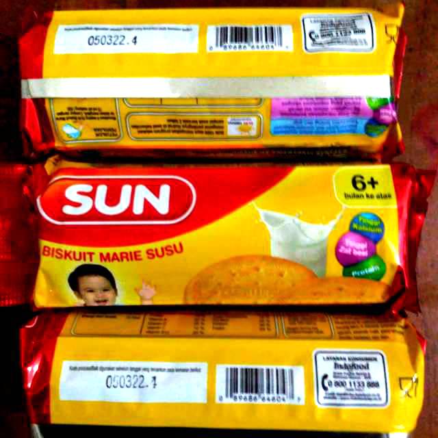 

Sun Biskuit Marie roll Susu 75gr