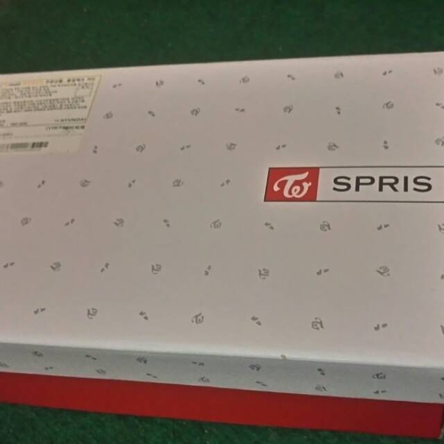 

Spris teen white