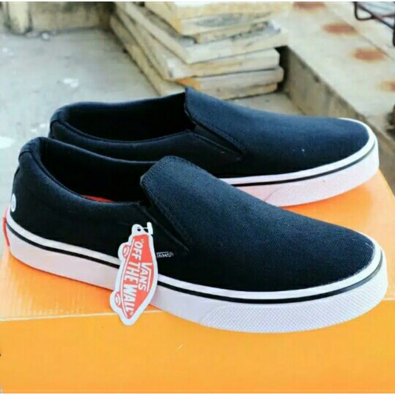 Sepatu Pria Slip On/ Sepatu Slip On Pria Casual Terbaru