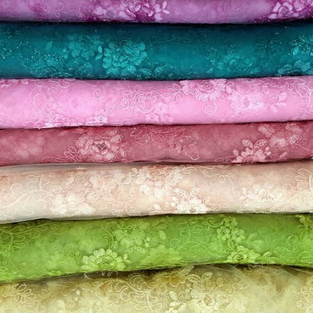 Tile salju paris snowflakes halus