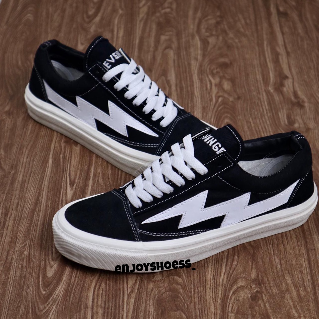 SEPATU REVENGE X STORM BLACK WHITE OLDSKOOL MADE IN CHINA-4