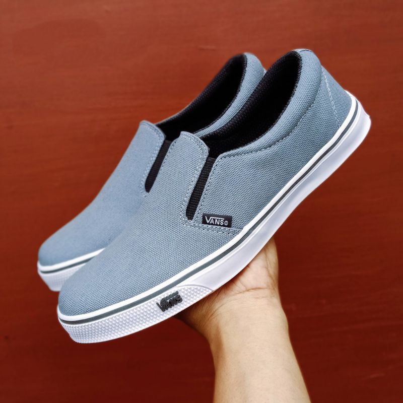 Sepatu slip on/Sepatu Vans/Sepatu kasual/Sepatu formal