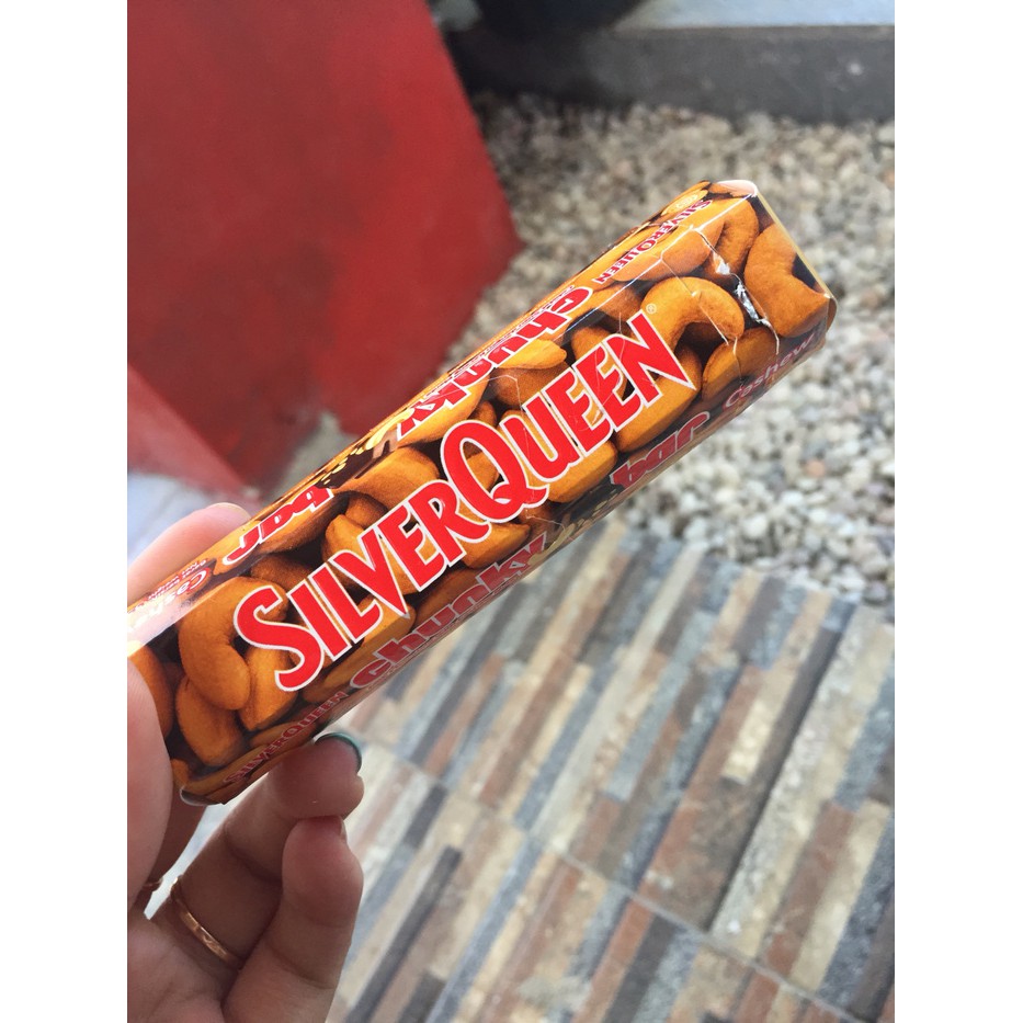 

Cemilan Snack Chocolate Silverqueen chungkybar box