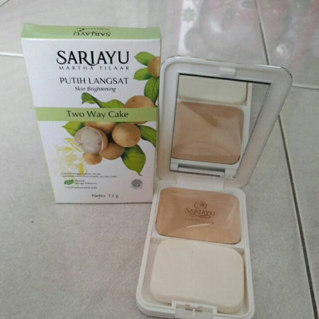 Bedak Padat SARI  AYU PUTIH LANGSAT TWO WAY CAKE COMPACT