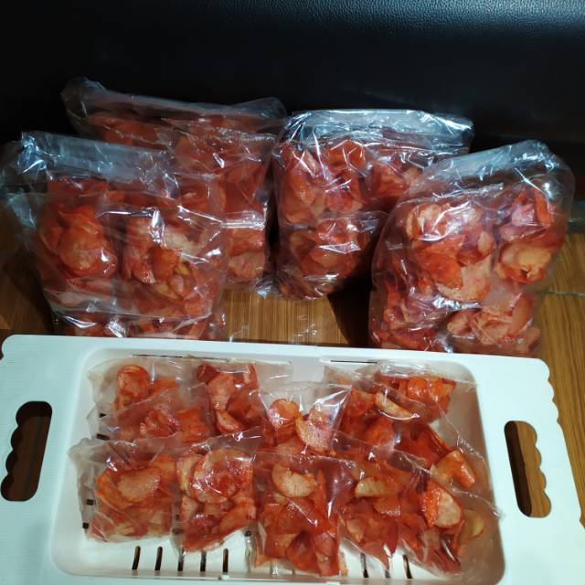 

Keripik Singkong Pedas Lengket Mini Pack