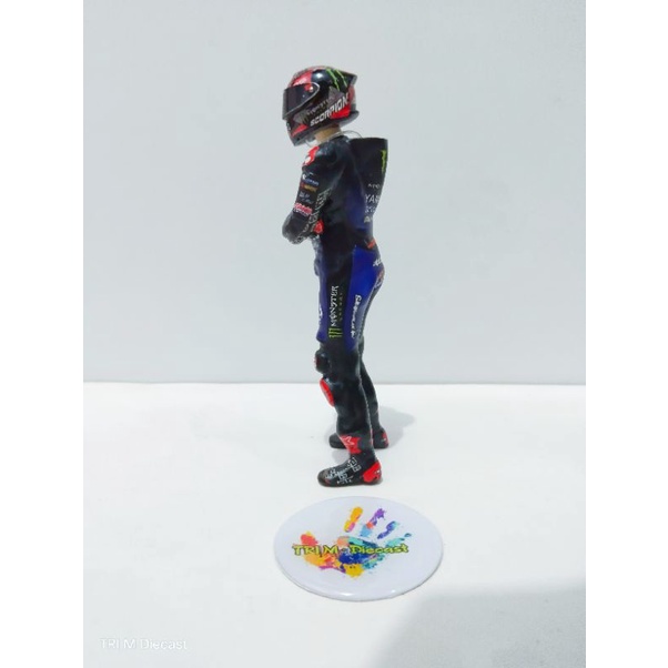 miniatur figur fabio quartararo 2022 skala 1:12