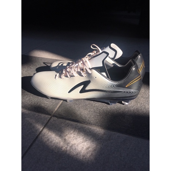 Specs LS Ultra ft. Mark Klok