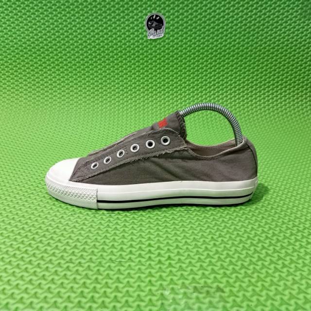 Sepatu Converse Slip-On Second