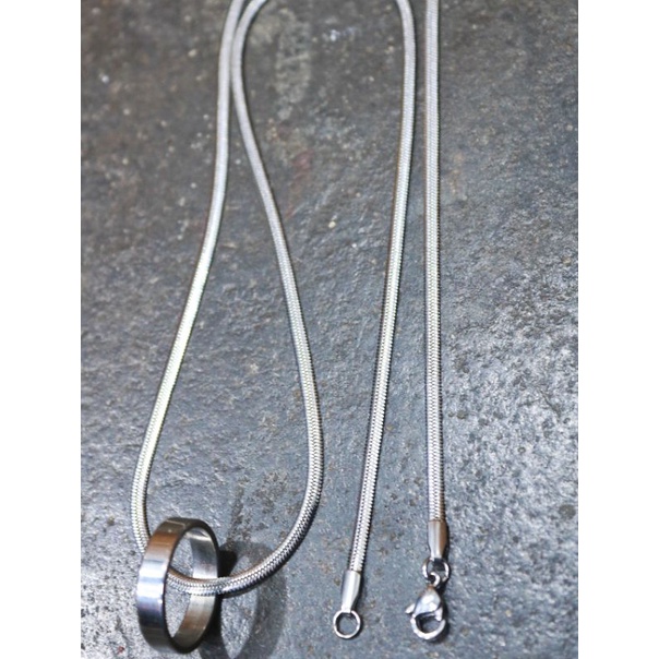 terbaru kalung titanium pipih model gantungan cincin polos variasi warna / kalung titanium anti karat 60cm
