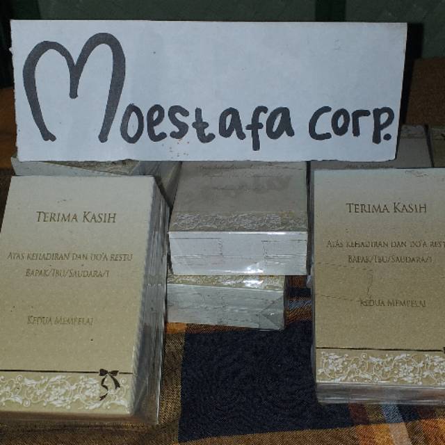 

Kertas Ucapan Souvenir