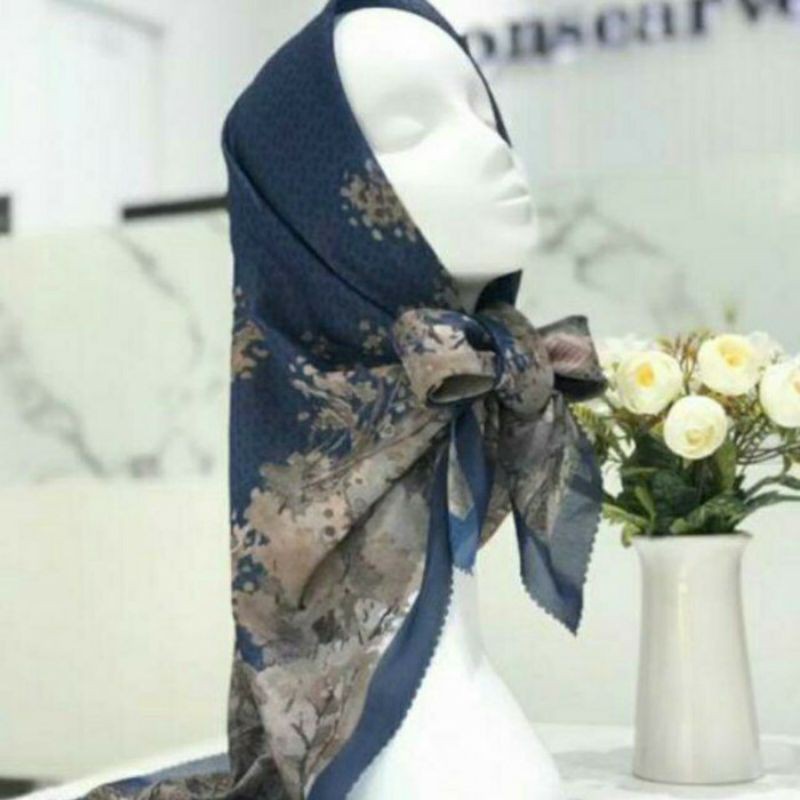 preloved BUTTONSCARVES NEW YORK REBORN COLLECTOR ROYAL BLUE