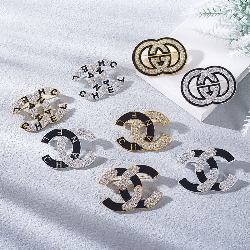 Bros Bermerk logo Chanel ,LV , GG ,YSL