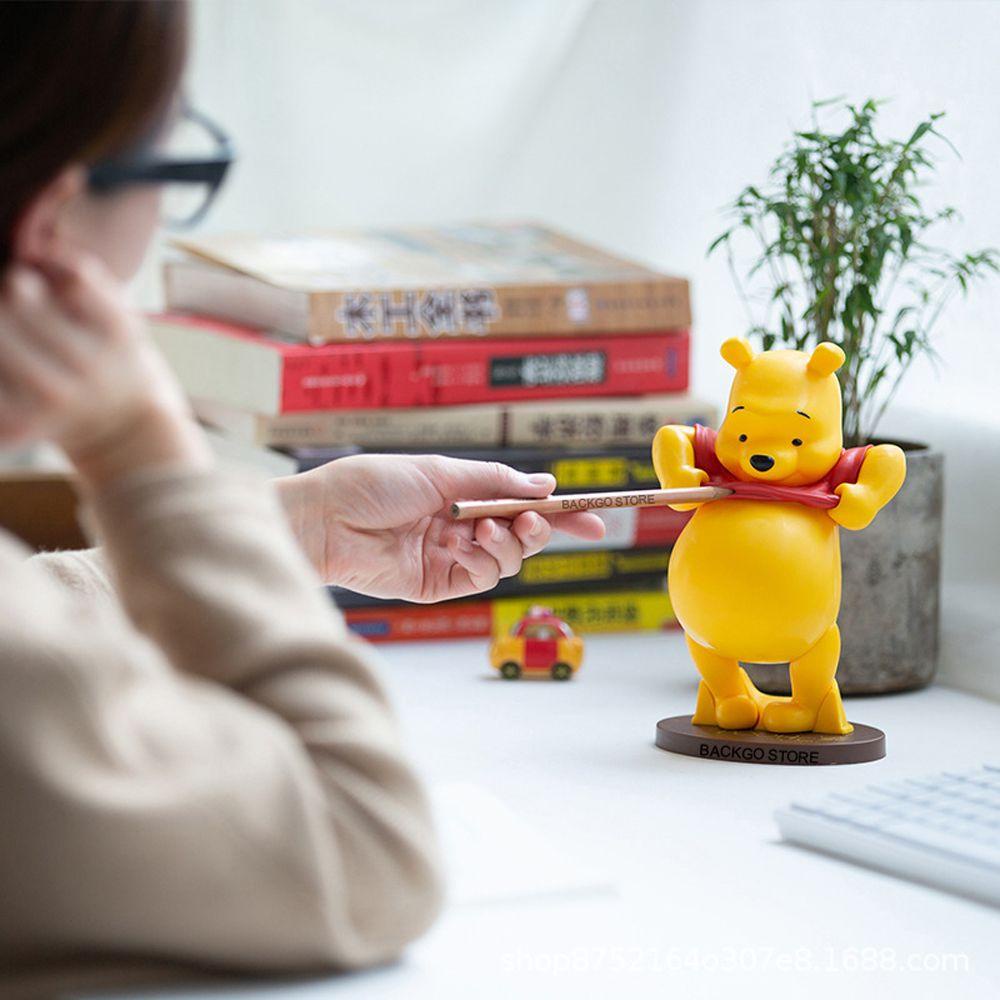 [Elegan] Winnie The Pooh Koleksi Anime Ornamen Mobil Kreatif Kartun Beruang 20cm Action Figure