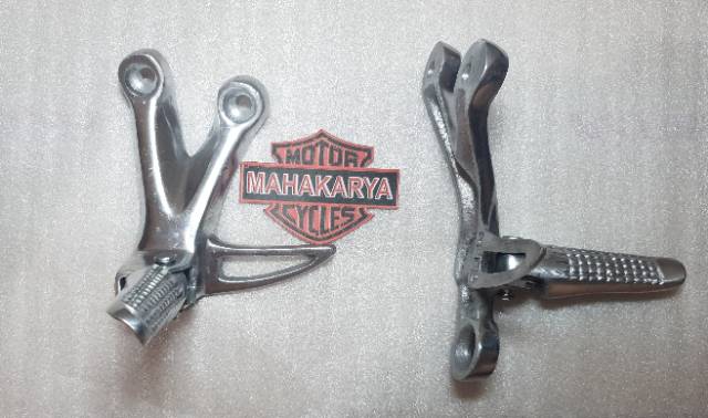 FOOT STEP GANTUNG SATRIA FU CHROME