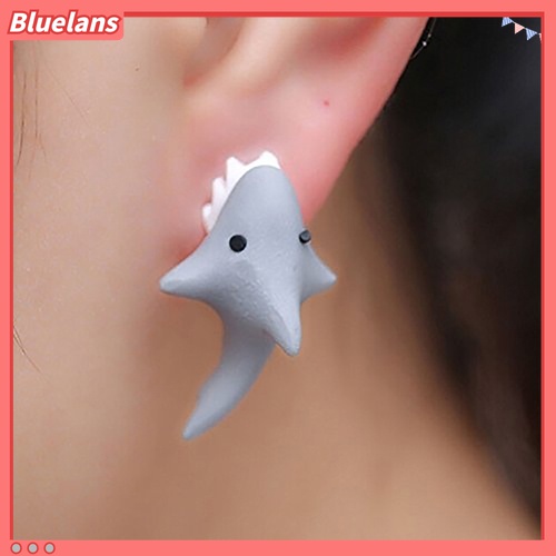 Anting Stud Bentuk Hiu 3D Bahan Polymer Clay Untuk Wanita