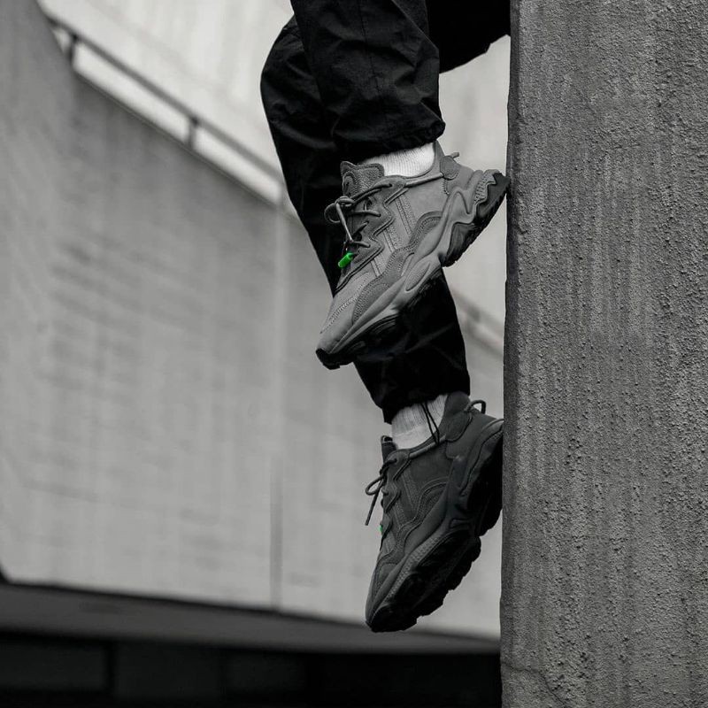 Sneakers - Adidas Ozweego Grey