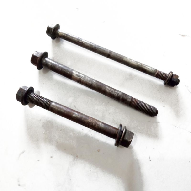 Baut tahanan mesin Yamaha RX100 DT100 RX125 RX Spesial
