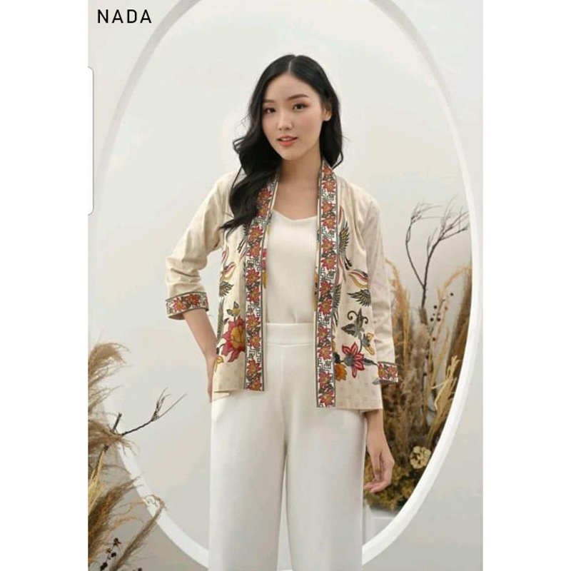 Evercloth Nada Blazer Batik Wanita Outer Batik Rompi Wanita Jaket Luaran Family Batik Couple Atasan Blouse Batik Bomber Couple Seragam Couple Batik Modern