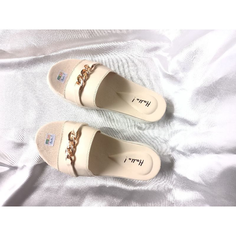 Hello! Slip On Sandal Platform Sendal Fashion Cewek Korean style (Hello Rantai Tiara)