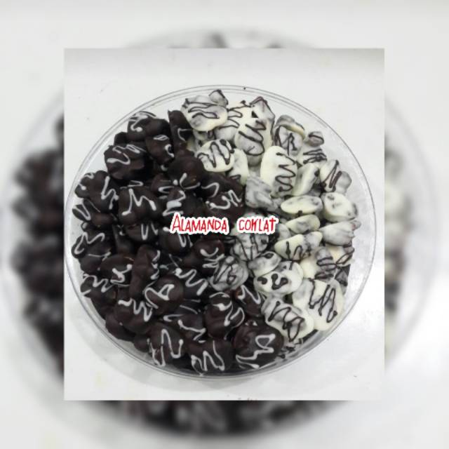 

Alamanda coklat karakter