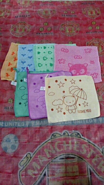 Handuk Sapu Tangan Hand Towel Serbaguna / Handuk Kecil Wajah / Muka Lembut Motif Lucu [ft030-126]