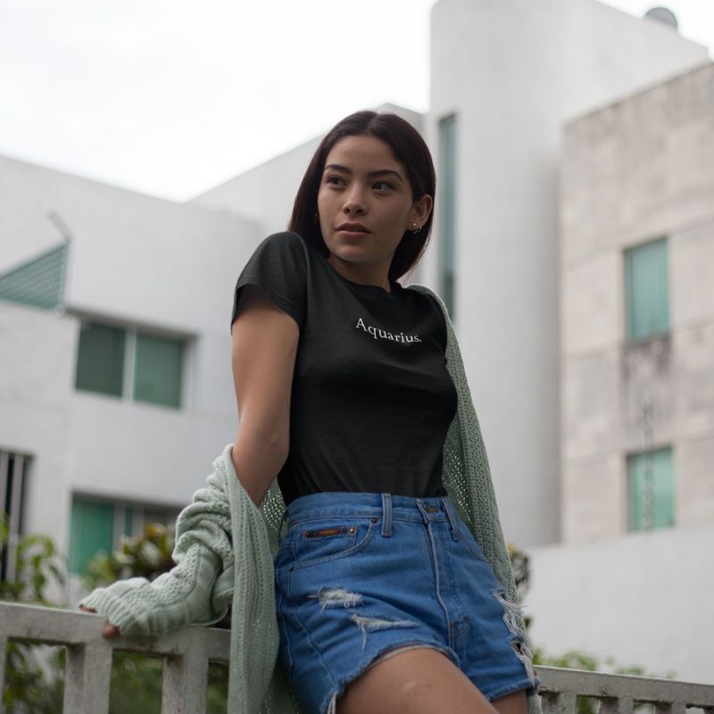 Kaos Premium T-Shirt Wanita Zodiak Aquarius